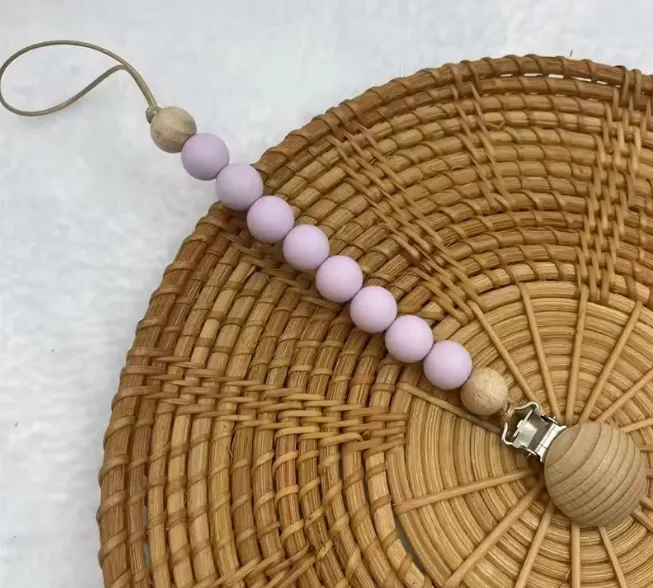 pacifier_lightpurple_patousakia.webp
